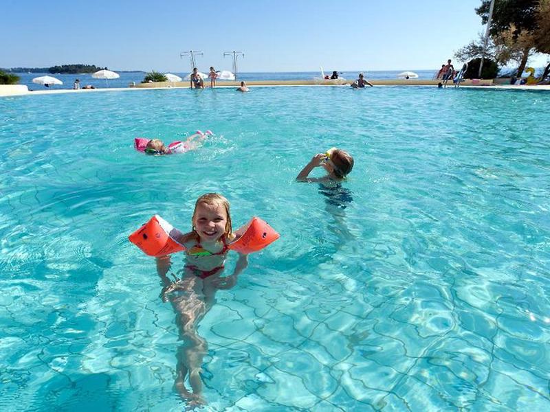 AB0151313CF0FAA0AE1F6DB834634560