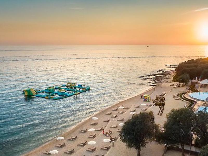 F3EB64D8FC79D5B197BA29FE3847EE96