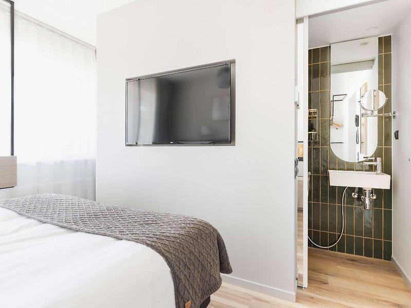 A3FA6DC306E09E61524AD1B70835BB5F