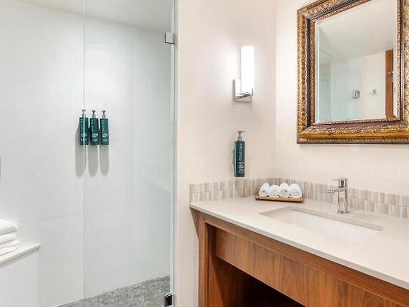 DE4C6BEB8561FAB28F5B24A409C3D10E