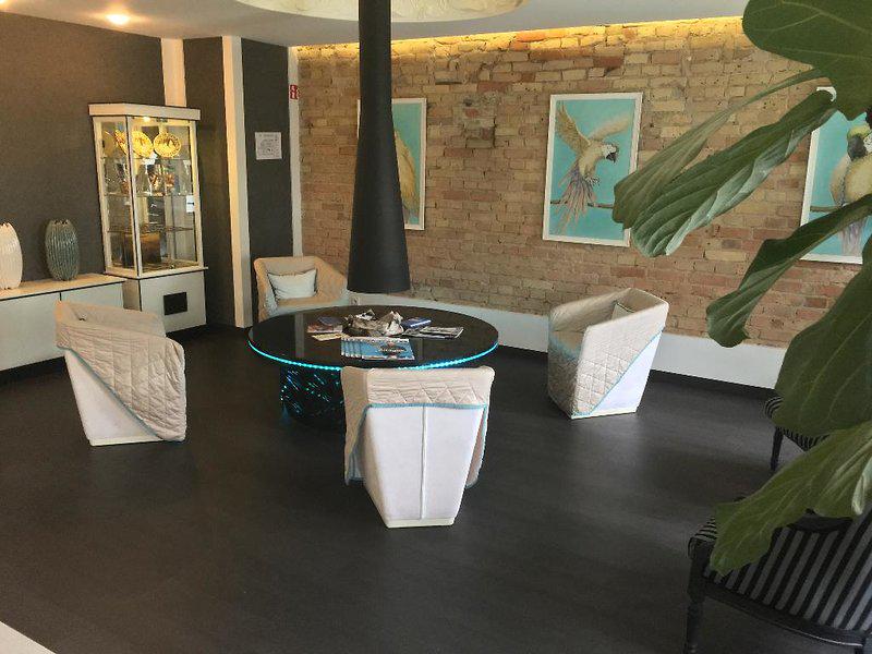 5E04B79071DC0B865AD8135AD71A10D6