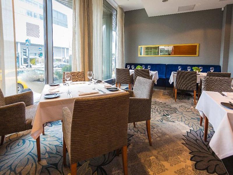 03B2D6E39EE3147BCE52B5B289BE4208