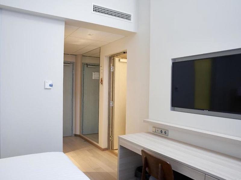 2FB3267D17AD8BD71F17326A47A31869