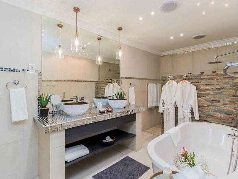 1032701B34942E439BF9896C319BC392