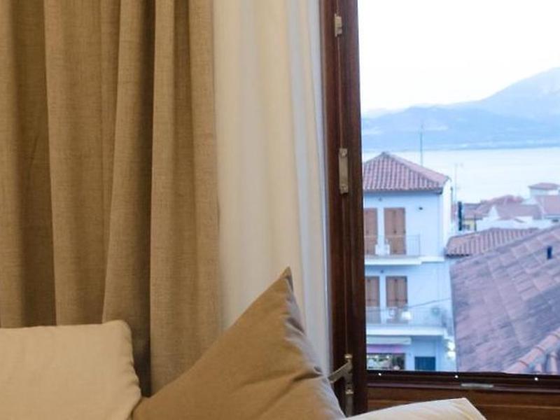 67BEECFF2A4278848752BA6301324809