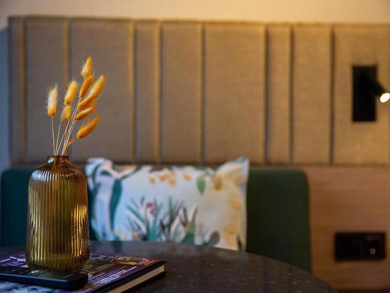 9551BD8B6A2D87F803BB94EC4D94494D