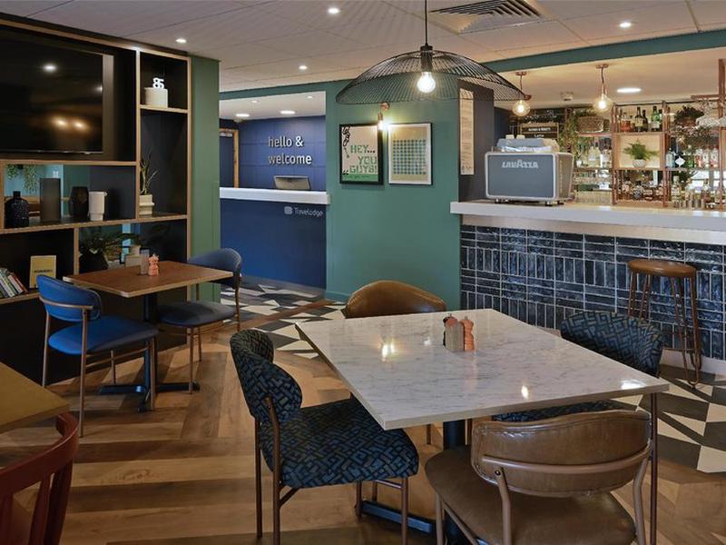 48655810D00B0DF3078D72D57E2B85A1