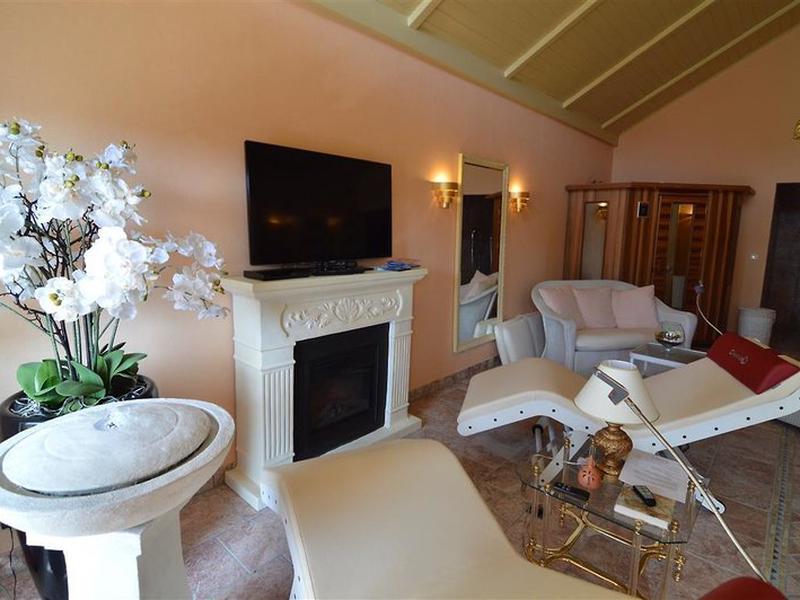 AA6125A7FA2995D457FD0DAC97262C21