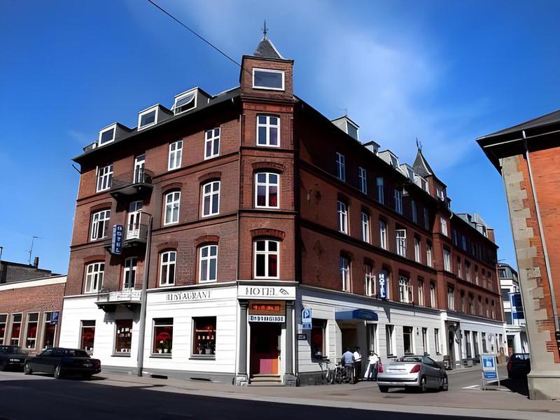 D4F4AD1277C7A57E0F02D2525D38129D