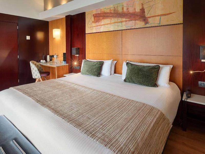 46DF1372AFD0AD441B955F9BF2B88D56