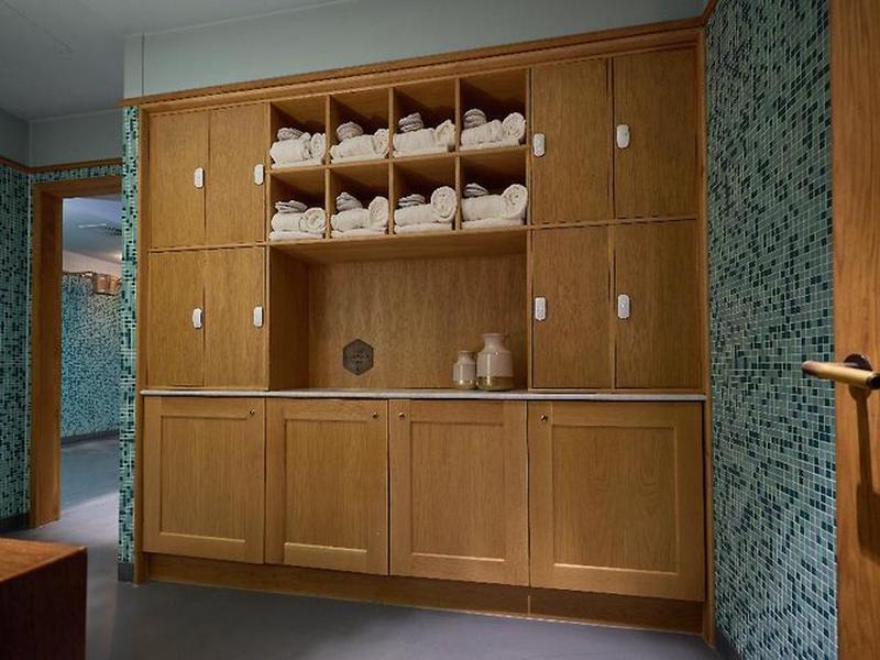 90F4992A7D9EC9460744748ADE9DF508