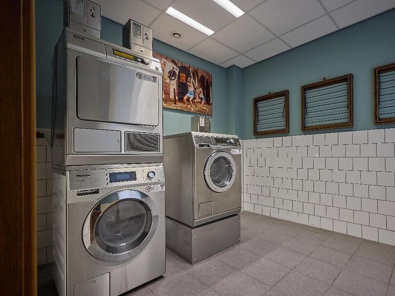 67F243D70CA208FF085250118EFA2BAD