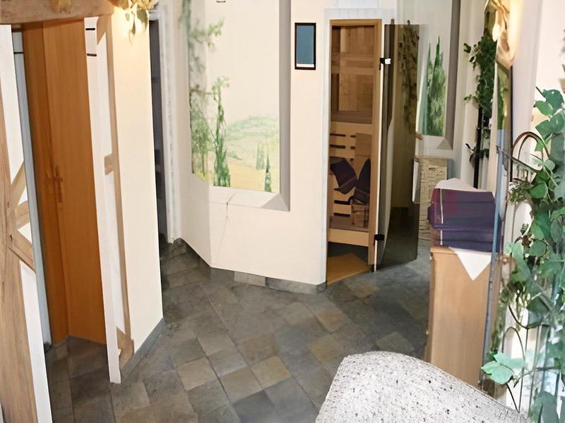 64C1EC3D418957E09966E6ED47E55AB1