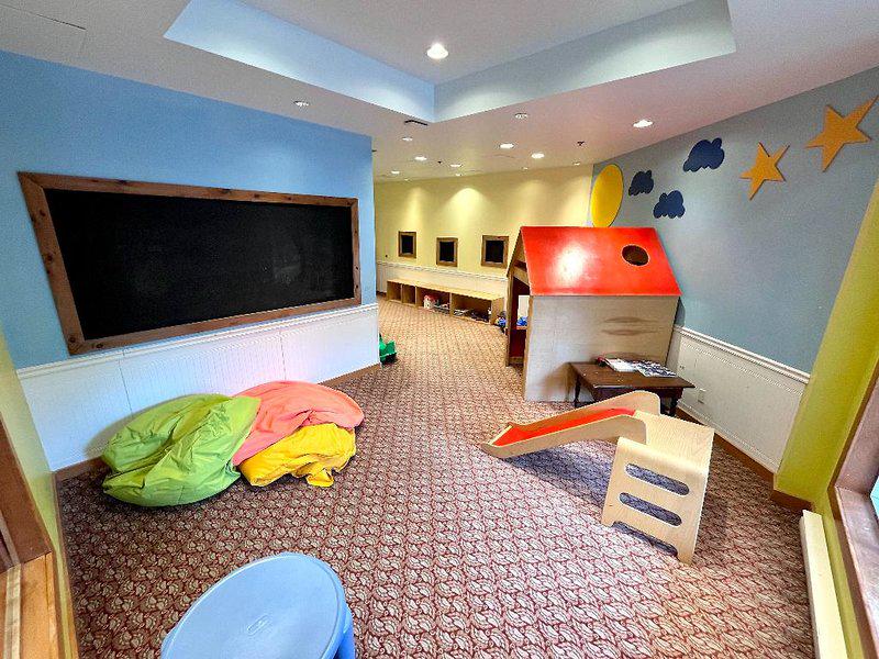 23B3F3E82A83350B8A69D323F3C667FE