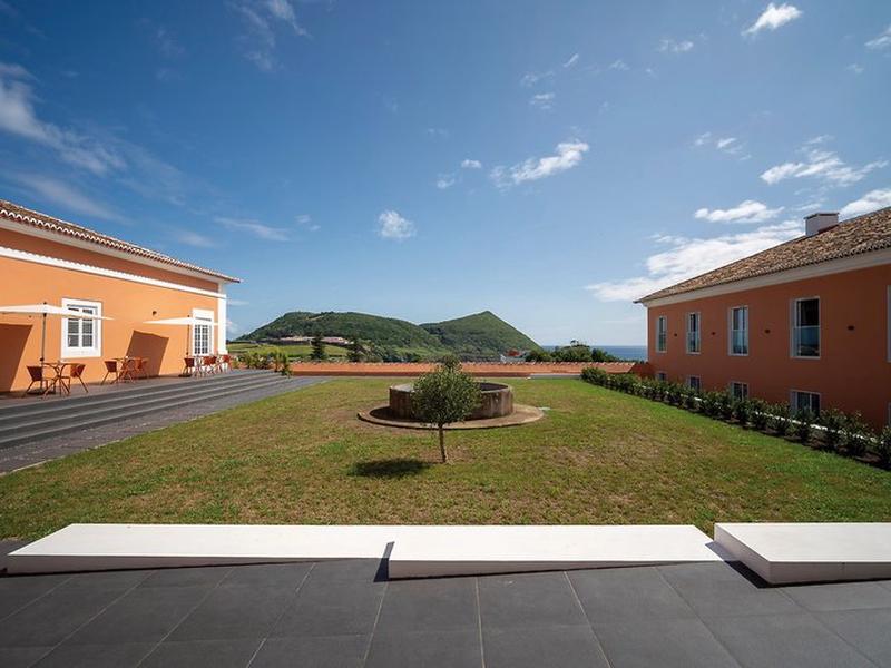 7A1B881861456ED76E18B71C69DA87DC