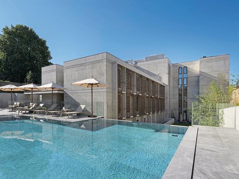 8FF88B217D30E29C575396F5AEBA1806