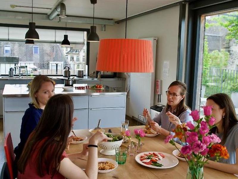 C03A81C5959DAE18C8B8F618F4DF6680