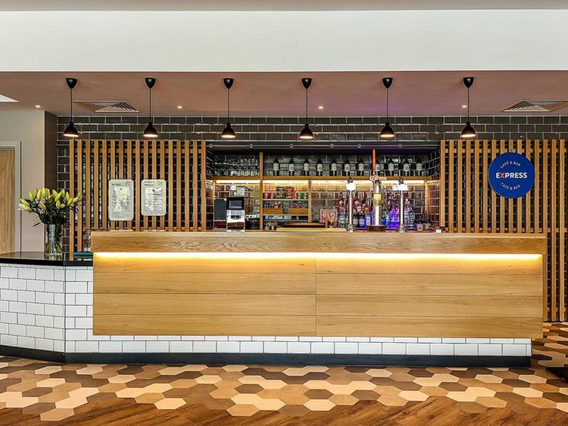 7FF833C712FA1CFF924D471C0D070A37