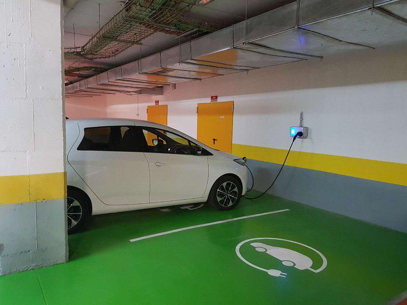 0D4DA8B61AEEBC05BD5EF44E36C99622