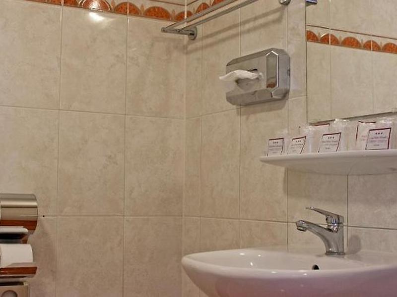 A6692F06705F00588A6D206ED7FB7D26