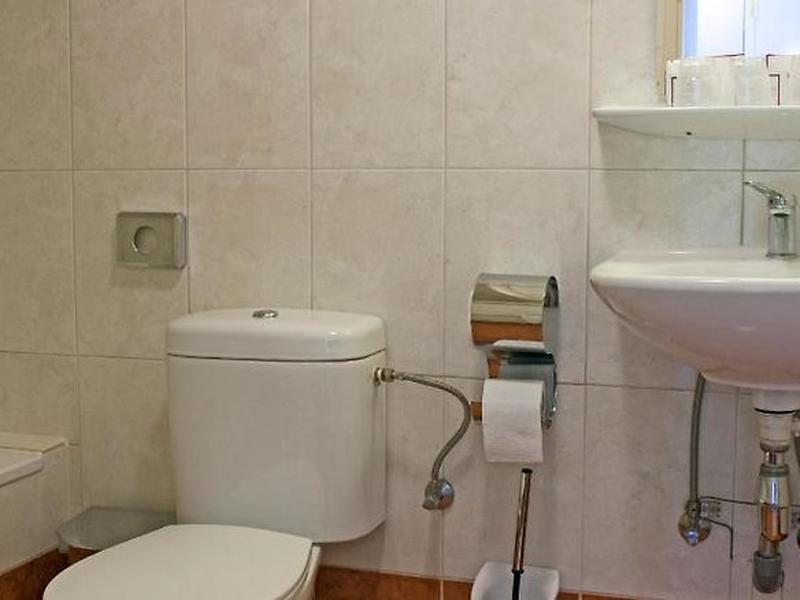 FBE1E30228DA26DB97D2FBE97872F17F