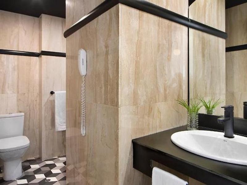 35E47C8BED37719C45ECA099D8901395