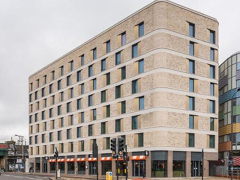 D8BB4758851B8C9CE8C7379F01E66DD1