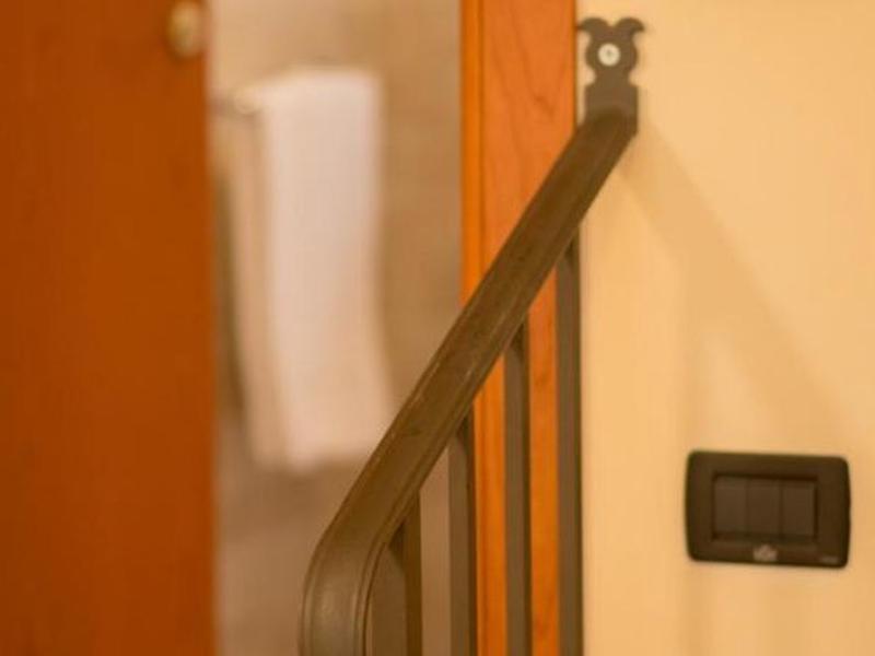 AA772F42178A69D09069F1847DD49A9B