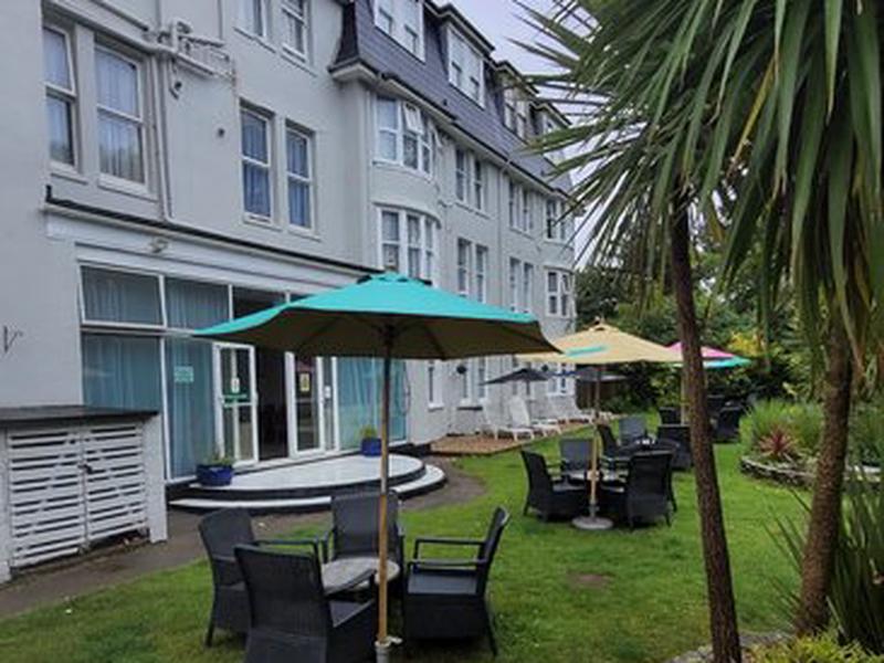 C9840AF44AD5746DD0E443D1AD9D7105