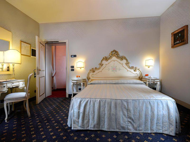 0A5C2ADBCC43AAF71F36FECB431D3C4A