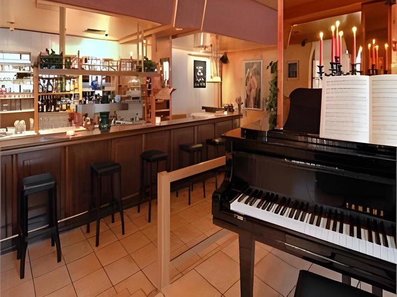 1689D24F4D2F45FC2A2D1542E2924E6E