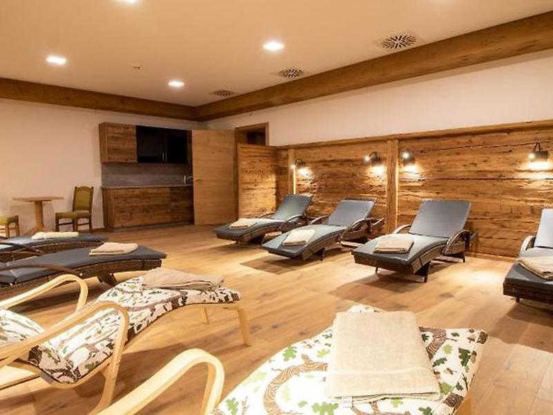 49625A81D8B7FA81553E2275683E6A59