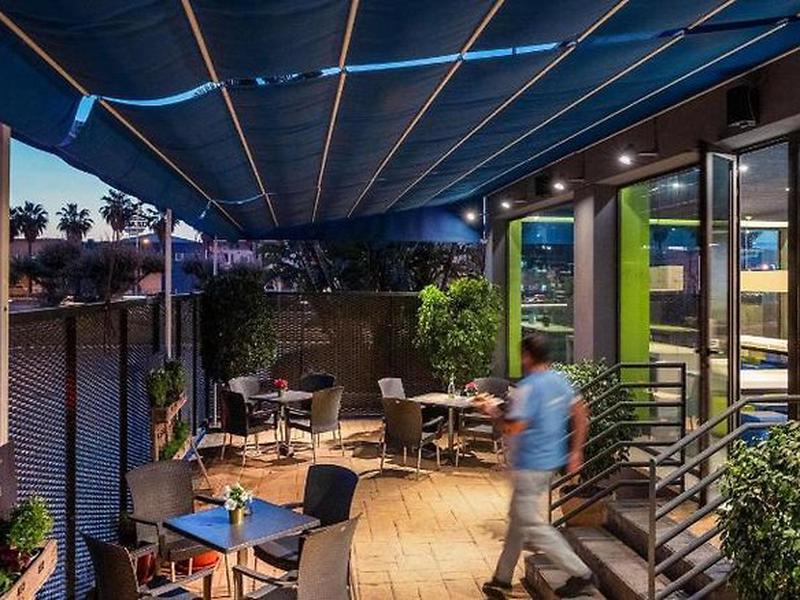 CEEB5807F929888C775676AB64C48B6D