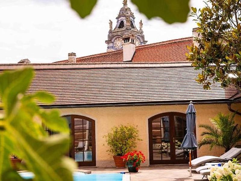 8463216A74A8E3DD658F2B492B079E83