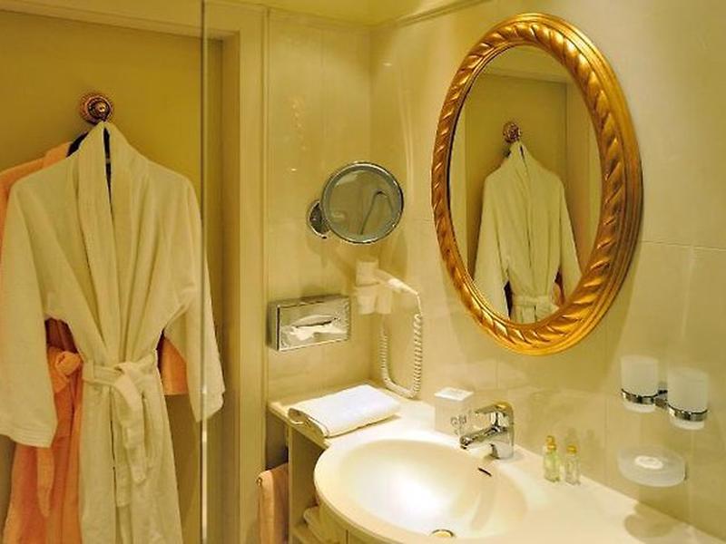 D4CD97403C9D730E483ED2EFC8A873B7