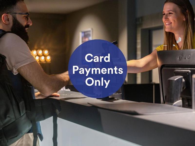 0C3EEC02F7C207BC7EDEFE7DC01A734D