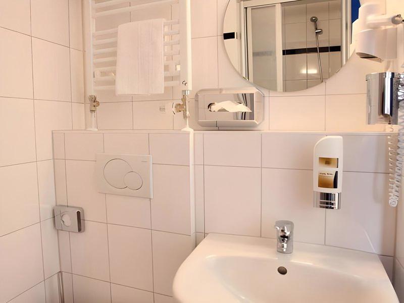 A60B3163EA5C725579A64243F8C2A5F8