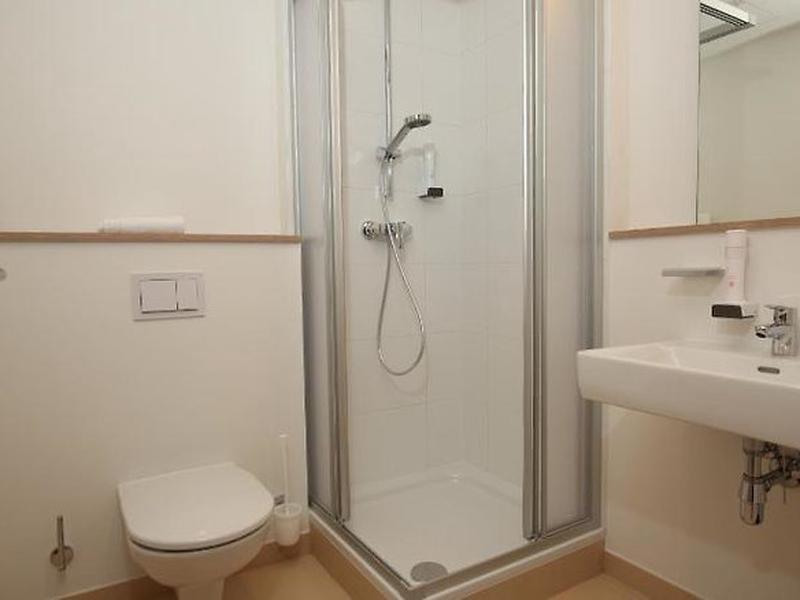 FF7F9F10EE5F2183356ECD76D69296D8