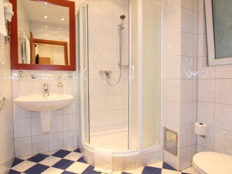 565061C0A8FFB0ACAA454AB8F08244FD