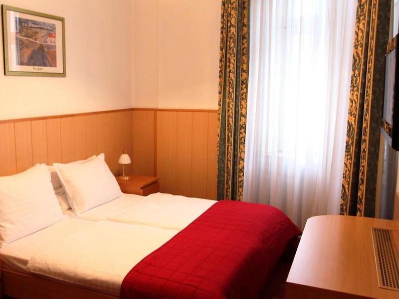 5FF2856E4FD7FC7A1ACF0C7530A06CCF