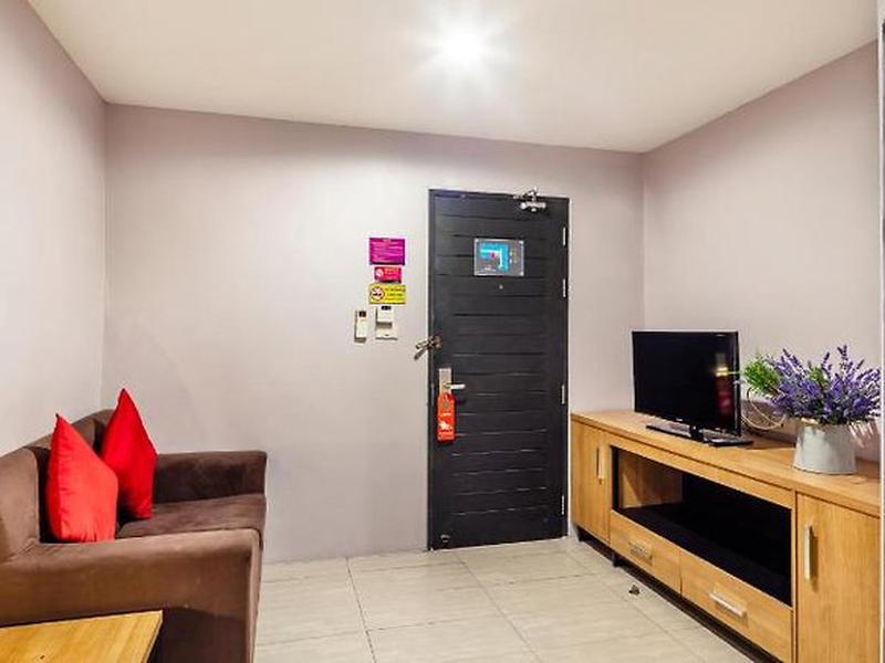 2842003FC8DF4DD4BB349D4D2CB022AE