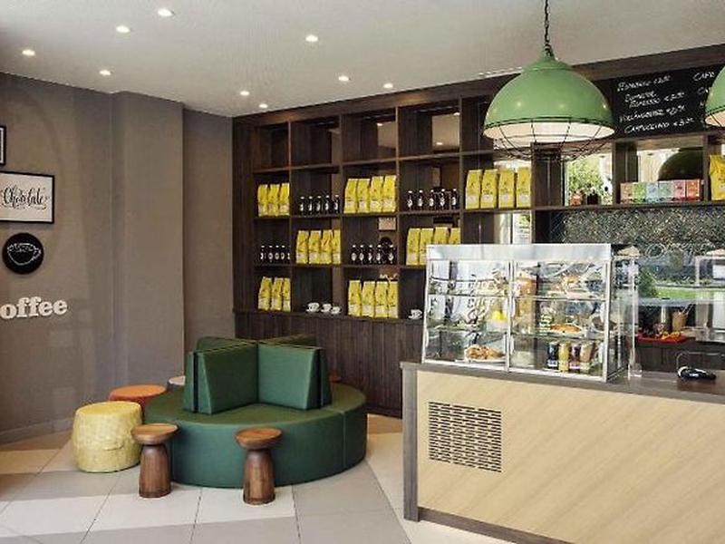 46D114BA283E3E0D8D2A270879759DD2