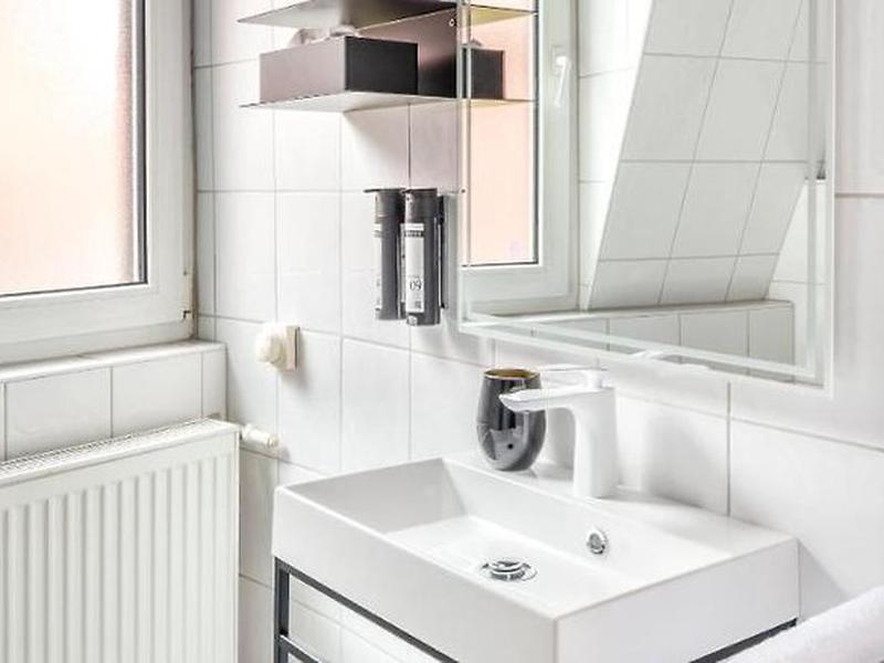 E51107E786DAFF5CB1D1334EF8E04DE9