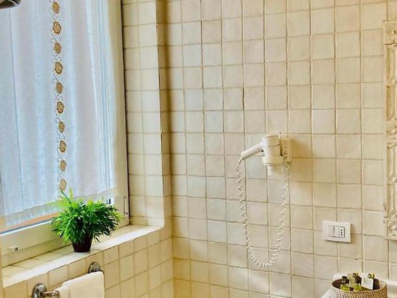 122A3D99E997C2E38154FEA1447D8951