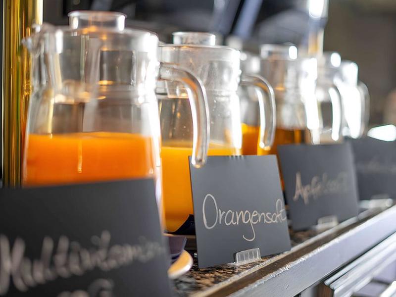 47EBB7FEA9264F01167A12D2727E47FE