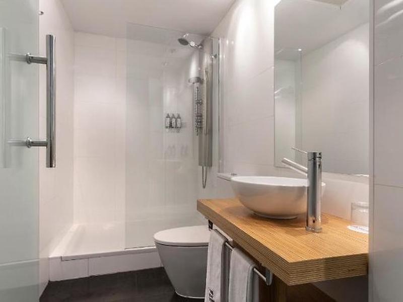 111E66648DA662C837E80E58E88540F0