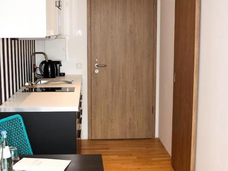 B0607807AD38DC0605A3453155228BF9