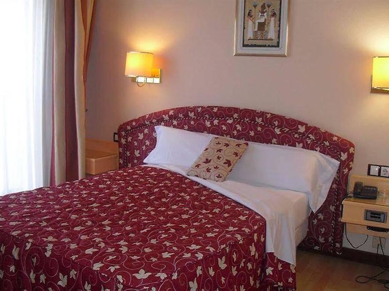 DD16EFE448D9BD79314EED1B8AB68265