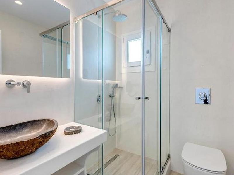 51163ABE21F31D03960D12E188959C8B