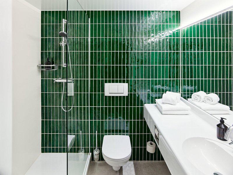 74D5532DEF23E840A3518BE275E3C184